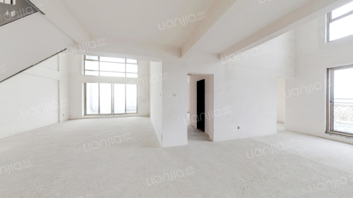 阿维侬庄园二手房实景图