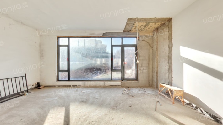 龙湖山河墅二手房实景图