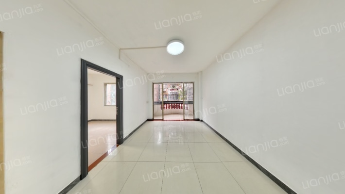 宏威新村二手房实景图