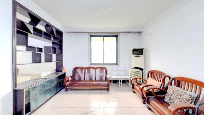 营兴街2号二手房实景图