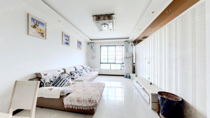 东江美景二手房实景图