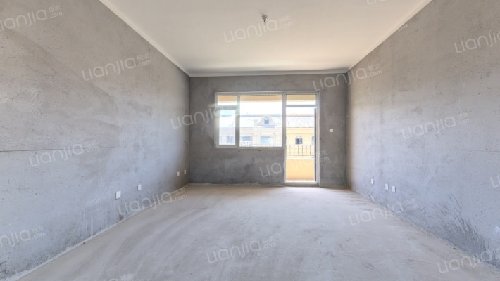 尧王·塞纳蓝湾二手房实景图