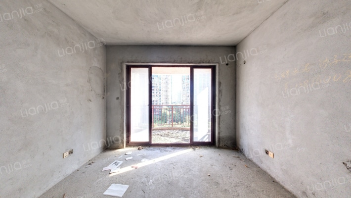 水岸珈蓝二手房实景图