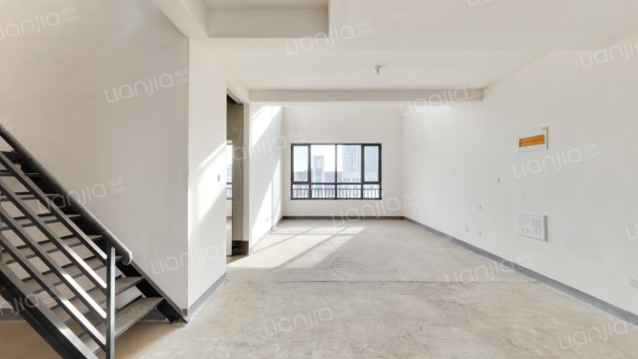 银河国际居住区四期·君润府二手房实景图