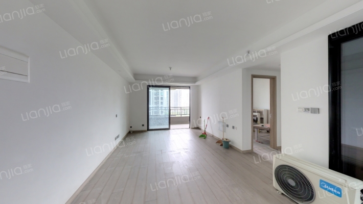 中奥天樾府二手房实景图