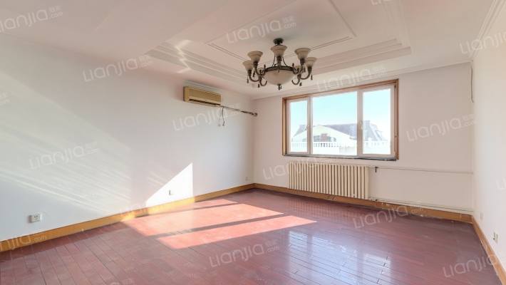 亚麦花园二手房实景图