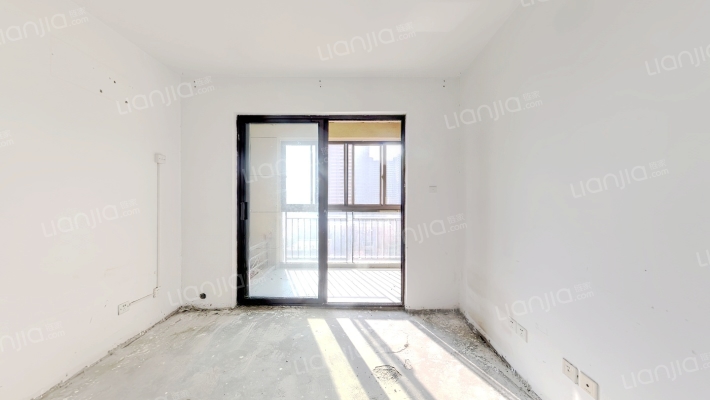 绿地滨湖国际花都二手房实景图