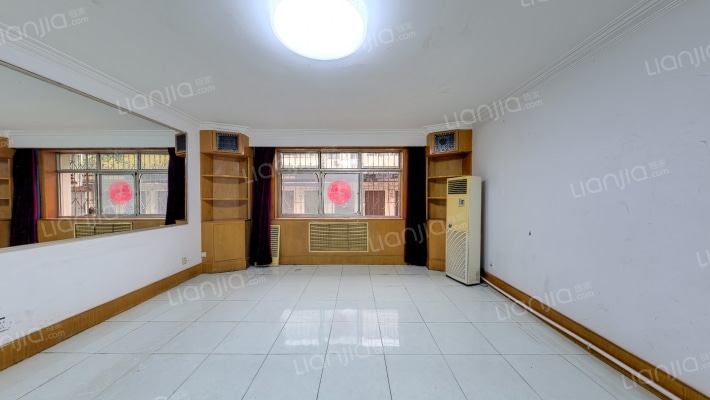 新奥小区二手房实景图