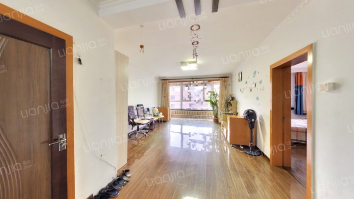 东方新居二手房实景图