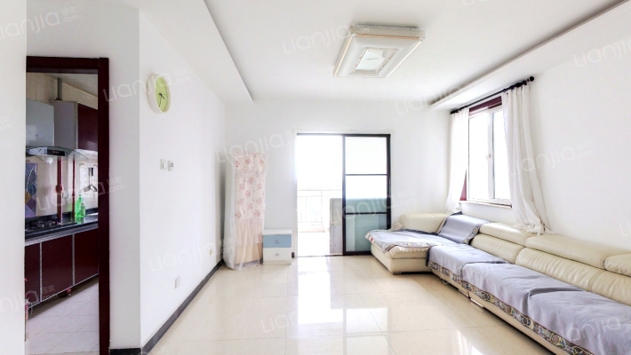 范阳路旁精装修两居室，采光无遮挡-客厅