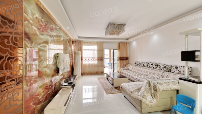 德庆水韵山城二手房实景图