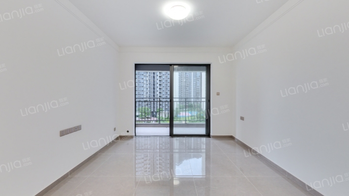 中建映湖万黛二手房实景图