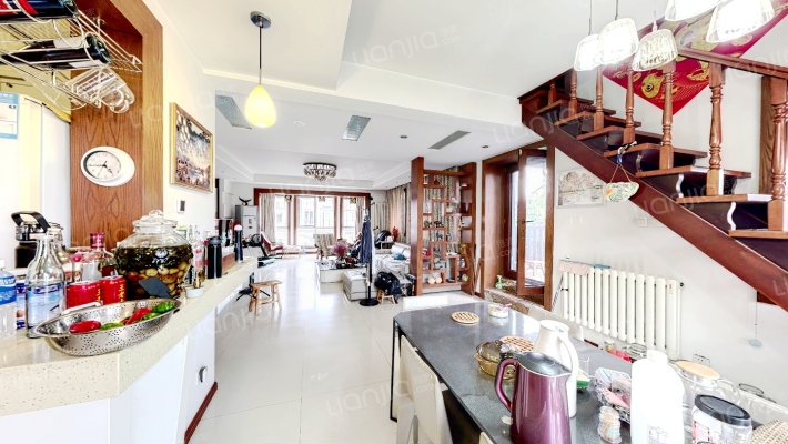 宝翠花都焕景园二手房实景图