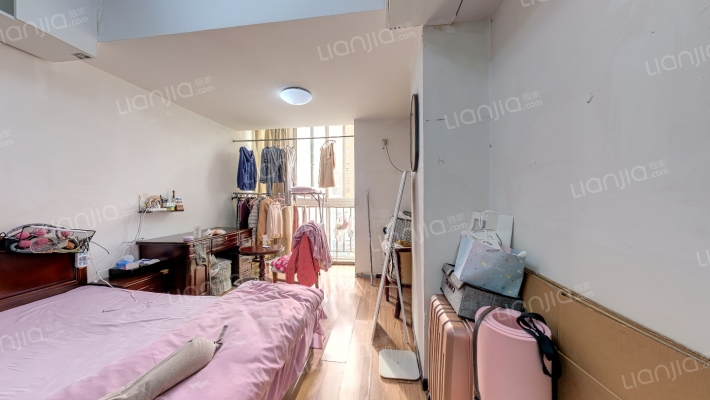 伟业财富中心二手房实景图