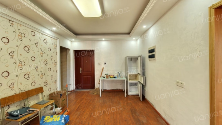 东和雅苑二手房实景图