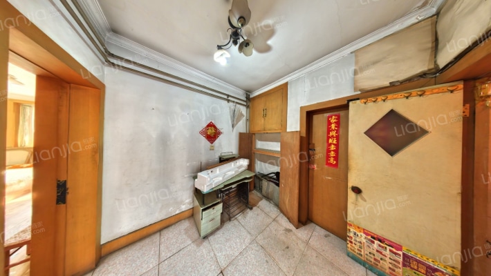 万盛街二手房实景图