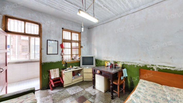 毛纺小区塑料五厂家属院二手房实景图