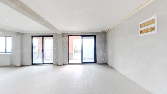 瑞泽家园二手房实景图