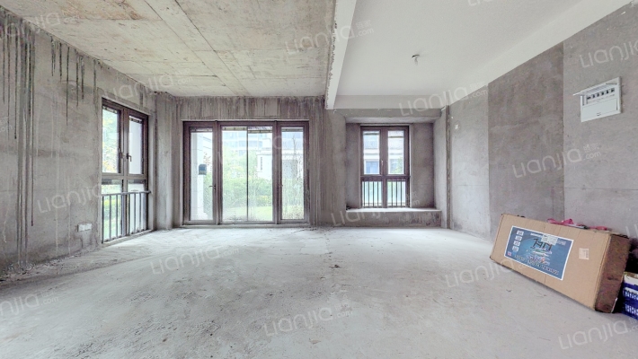 九龙仓逅湾雅苑二手房实景图