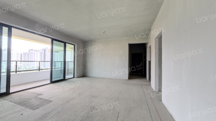 外滩东岸天宸二手房实景图