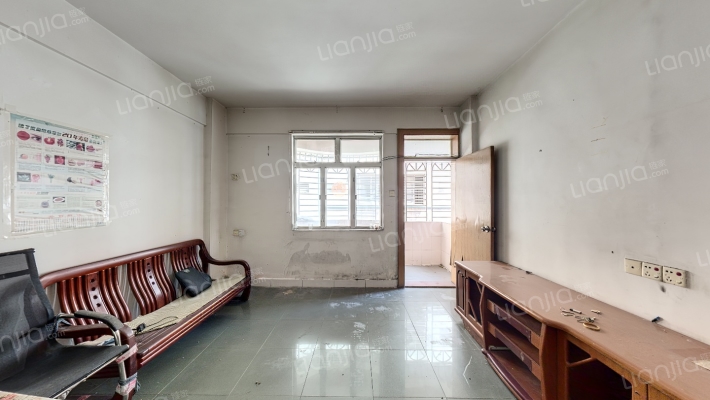 港发楼二手房实景图