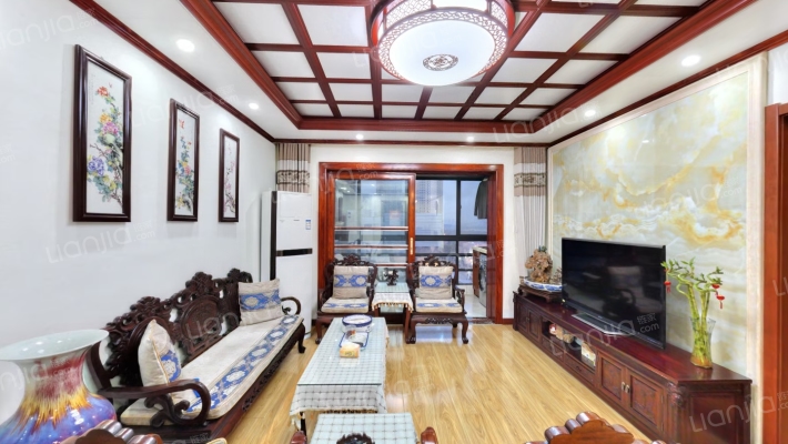 汇丰中央广场二手房实景图