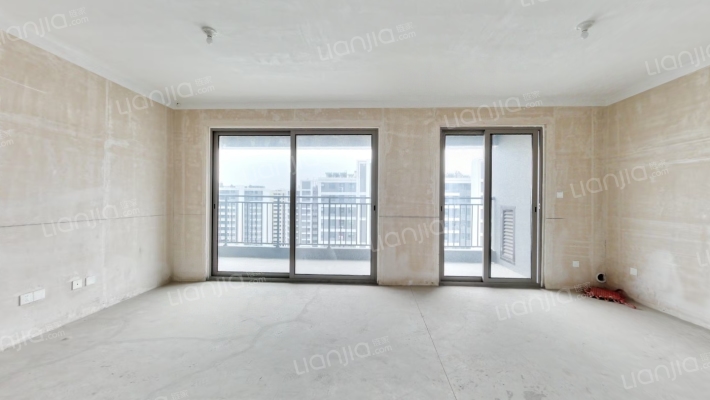 绿地琥珀澜庭二手房实景图