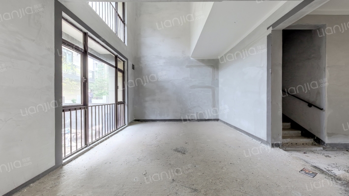 保利远洋领秀山二手房实景图