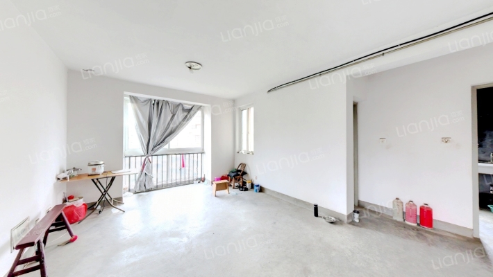 湘南公寓依莲苑二手房实景图