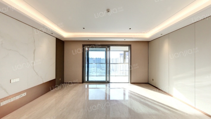 自然界河山二手房实景图