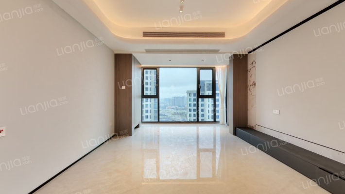 复地金融岛二手房实景图