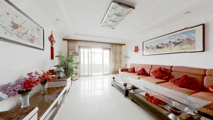 开发区南北通透大三居，本满五年-客厅