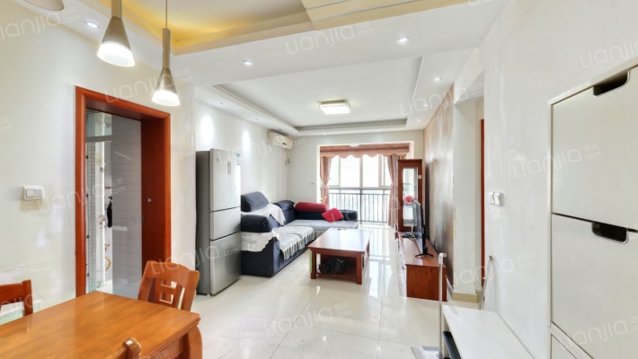 傲城二手房实景图