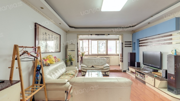 纪检委家属院二手房实景图