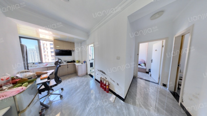 临和家苑南区二手房实景图