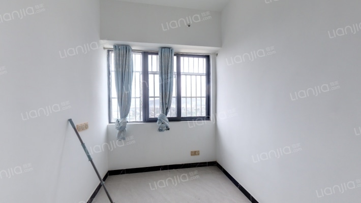 橙果公寓二手房实景图