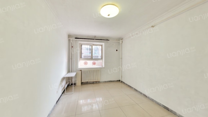 西革新里124号二手房实景图