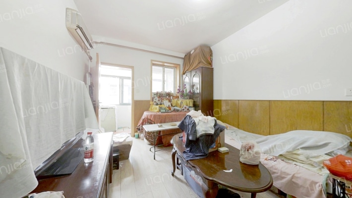 宁海路二手房实景图