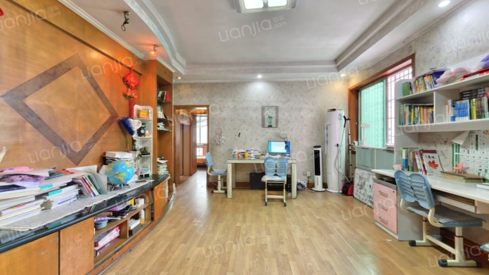 兴远大厦二手房实景图