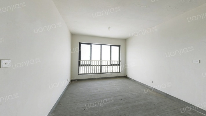 湖东景园红丰嘉苑二手房实景图