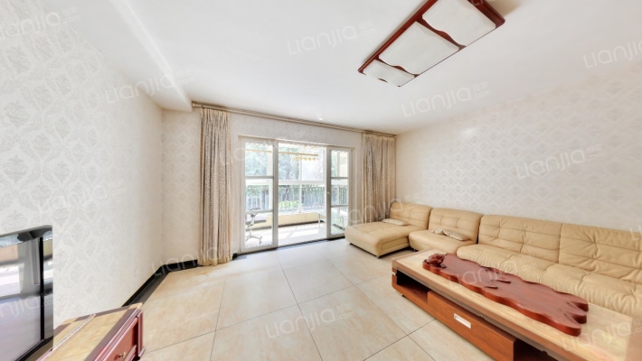 理想小镇二手房实景图