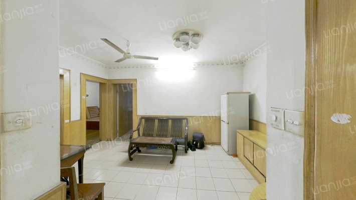 干校安全文明小区二手房实景图