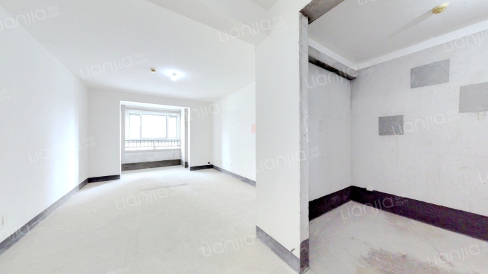 新彭花园二手房实景图