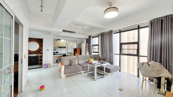 万坤图财富广场二手房实景图