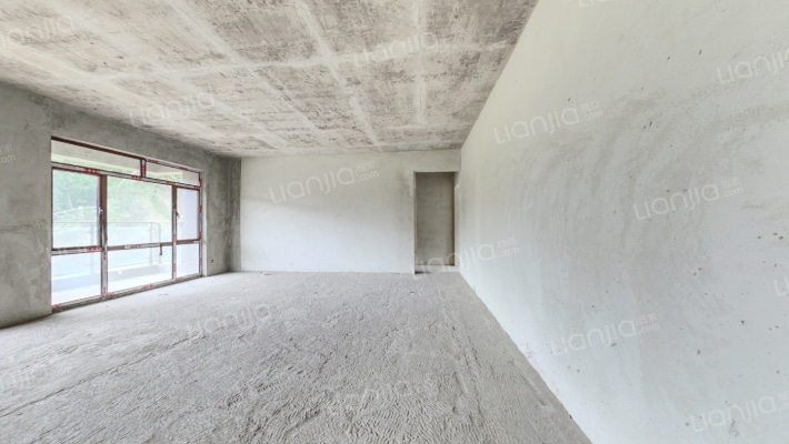 弘宇琉森堡二手房实景图