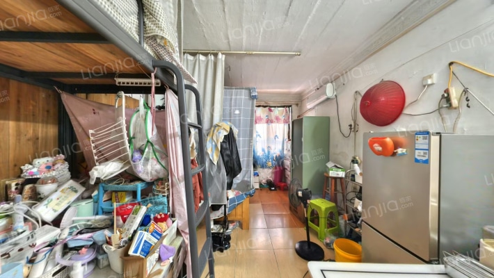 新港中路432号大院二手房实景图