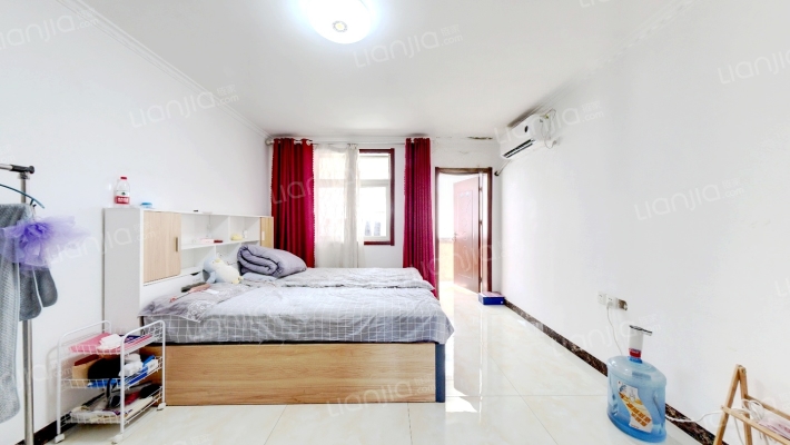 甸柳六区二手房实景图