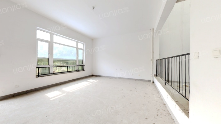 旭辉十九城邦二手房实景图