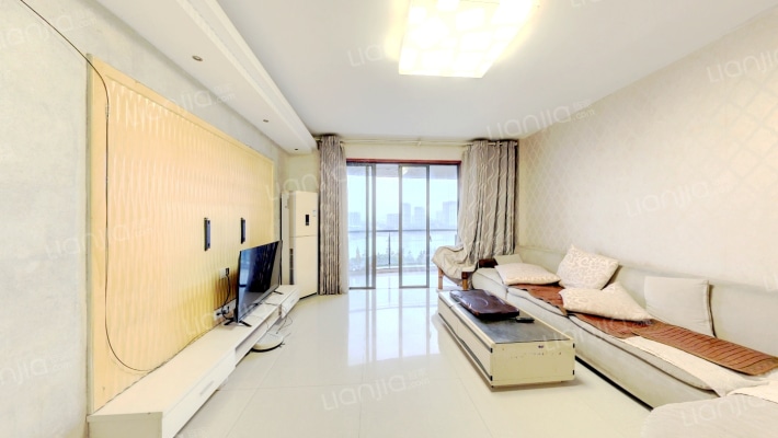 海润滨江花园B区二手房实景图