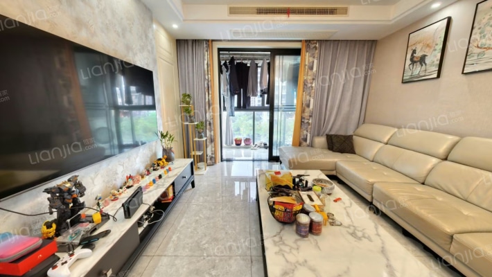 君临雅苑二手房实景图